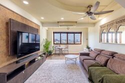 Blk 578 Hougang Avenue 4 (Hougang), HDB Executive #571872591